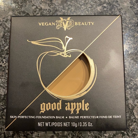 KVD Good Apple foundation 🍎